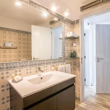Pearl Coast By Interhome